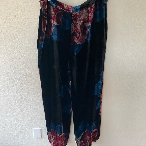 Trina Turk | Women’s Silk Blend Velvet Wide Leg Penelope Pants NWT Size 14 - Picture 6 of 6